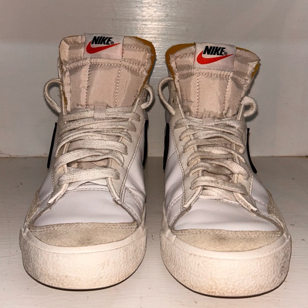 Nike blazer mid 77’ GS White and Black High-Top Sneakers
